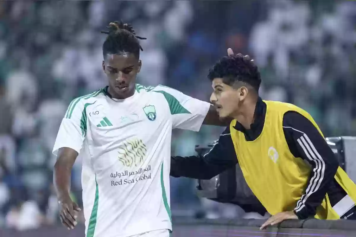 الشباب يسعى للتعاقد مع لاعب الأهلي 