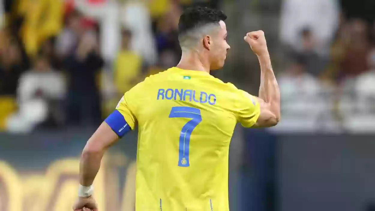 رونالدو يجمع جماهير النصر السعودي