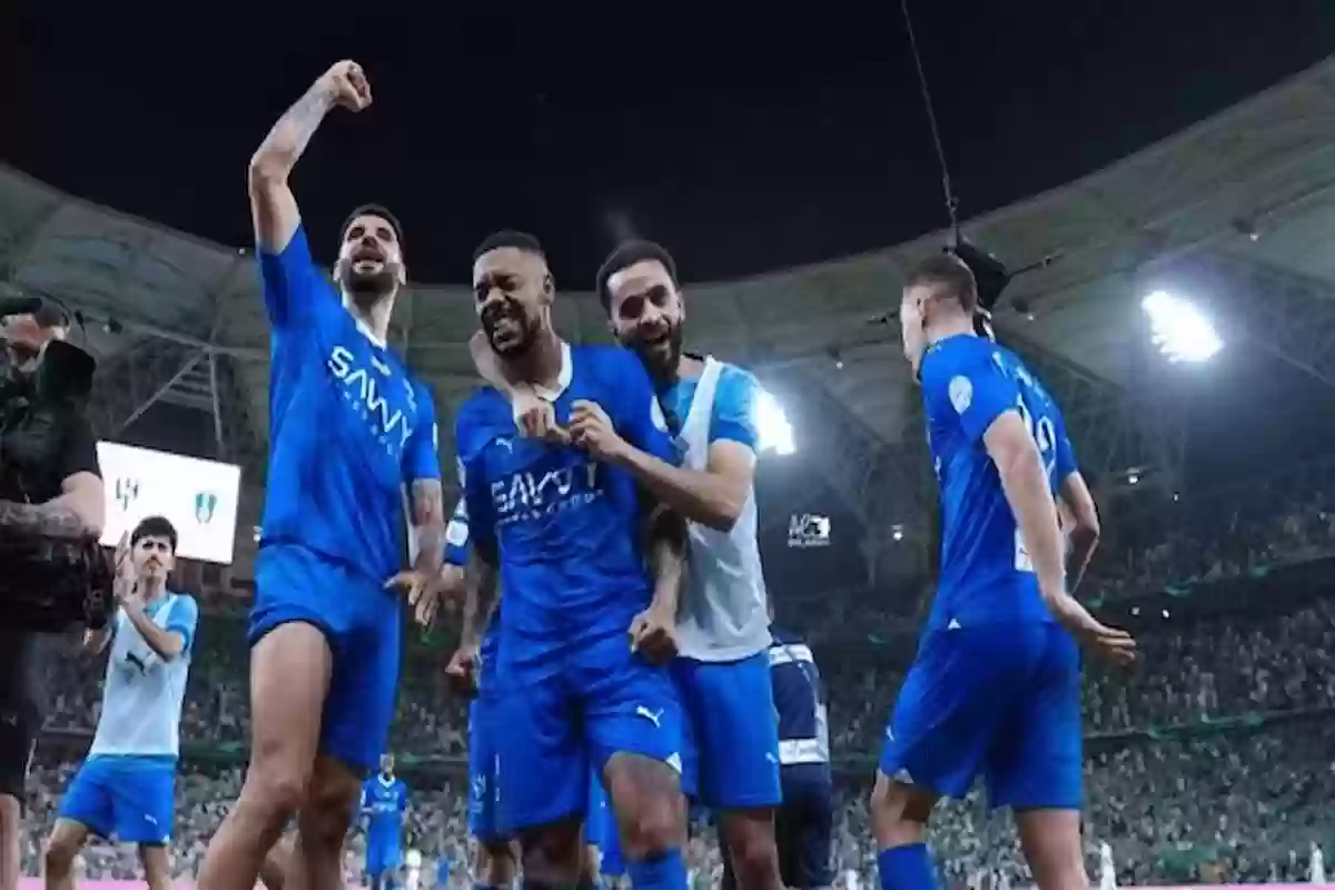 نجم الهلال يصدم الجماهير في حفل التتويج